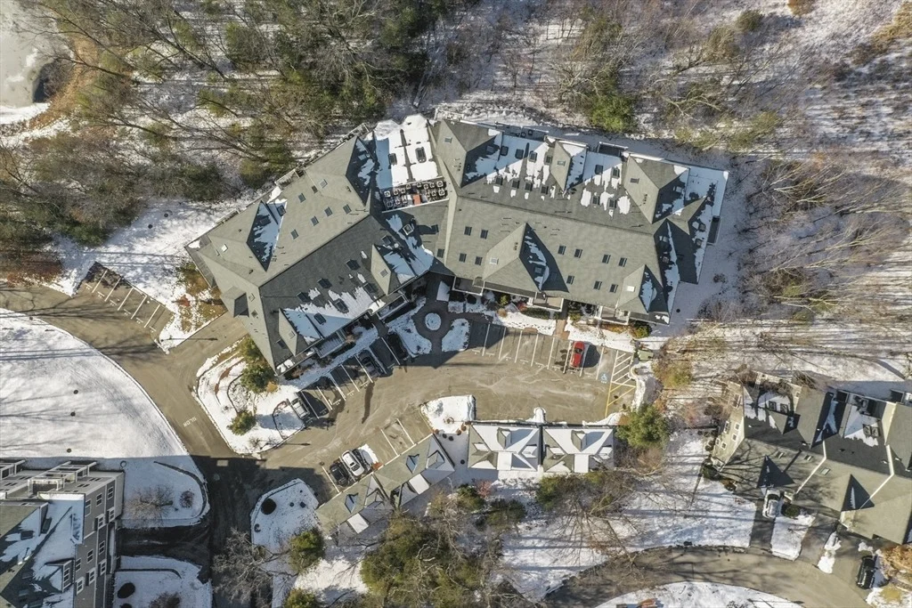 Photo of Unit 1010 at 39 Taylor Drive