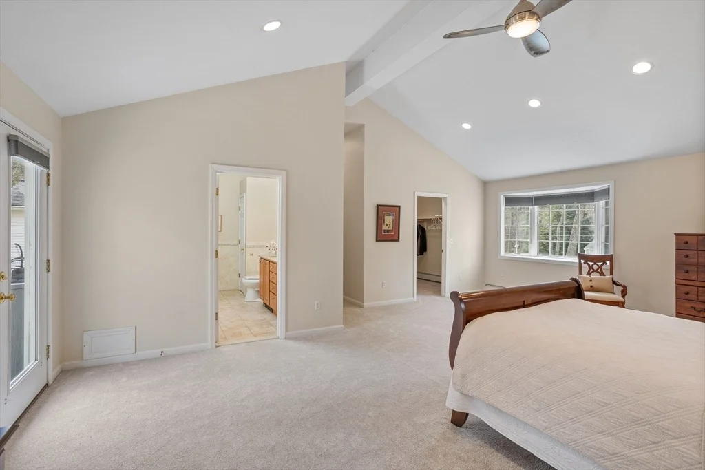 Photo of 10 Lincoln Drive