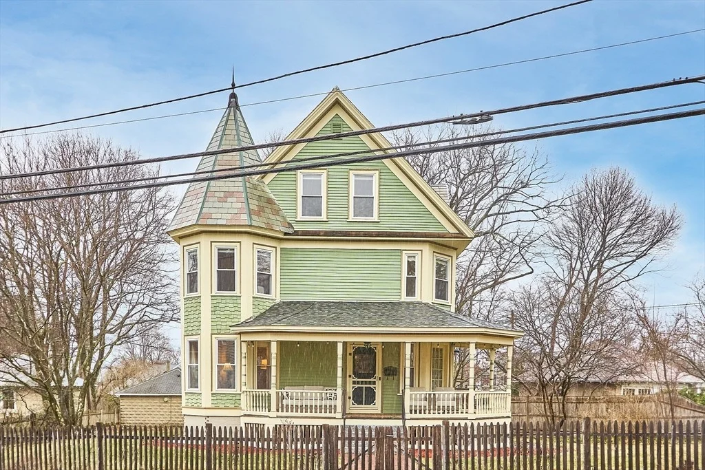 Photo of 82 Washington St