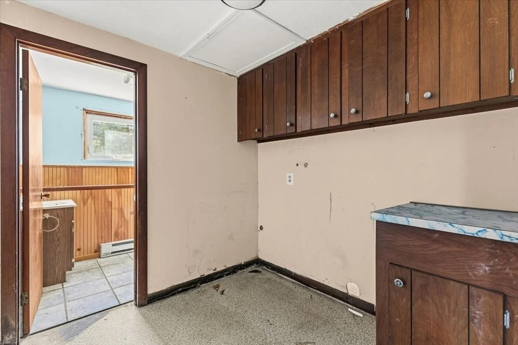 Photo of 55 Burnside Ave