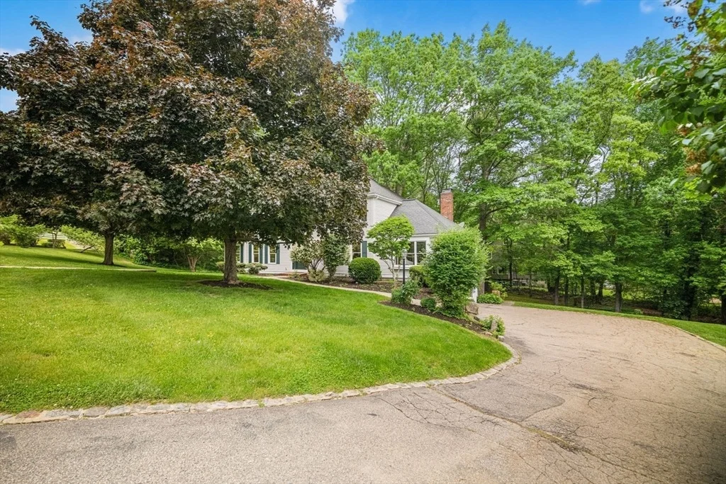 Photo of 4 Skyview Dr