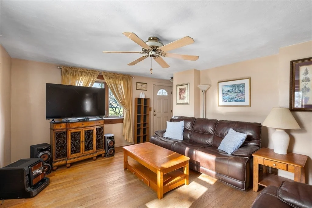 Photo of 331 Grand Valley Rd