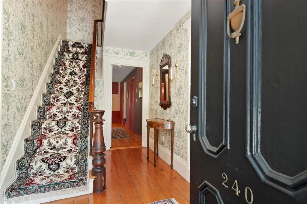 Photo of 240 Canton St