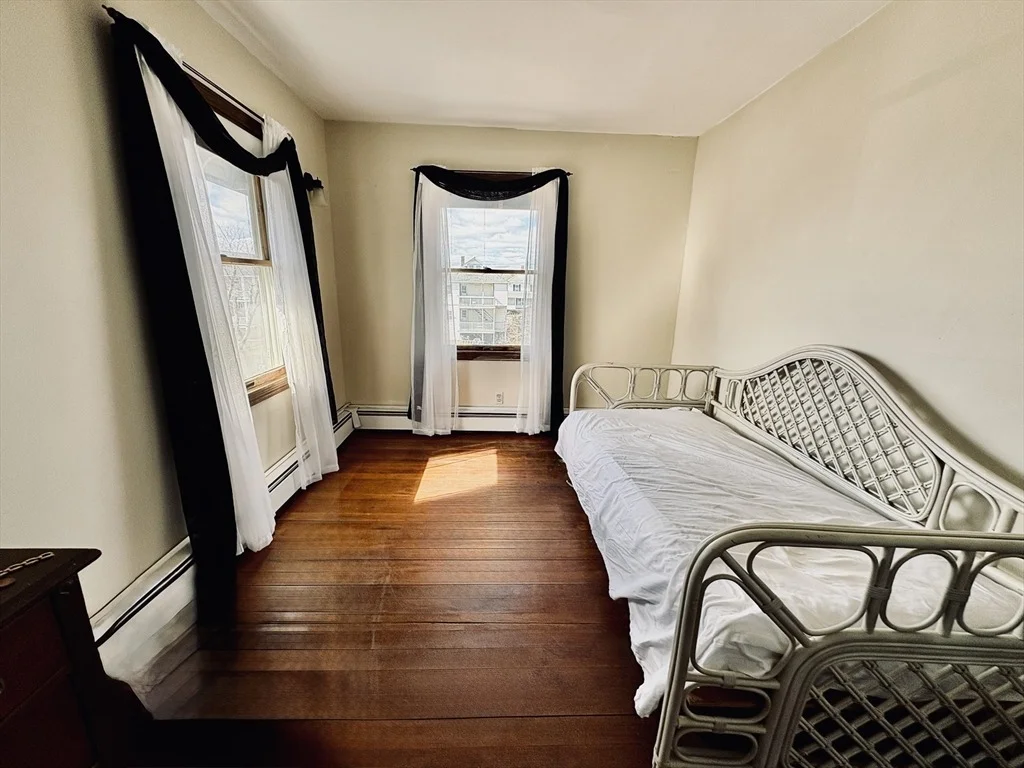 Photo of 41 Manomet Ave