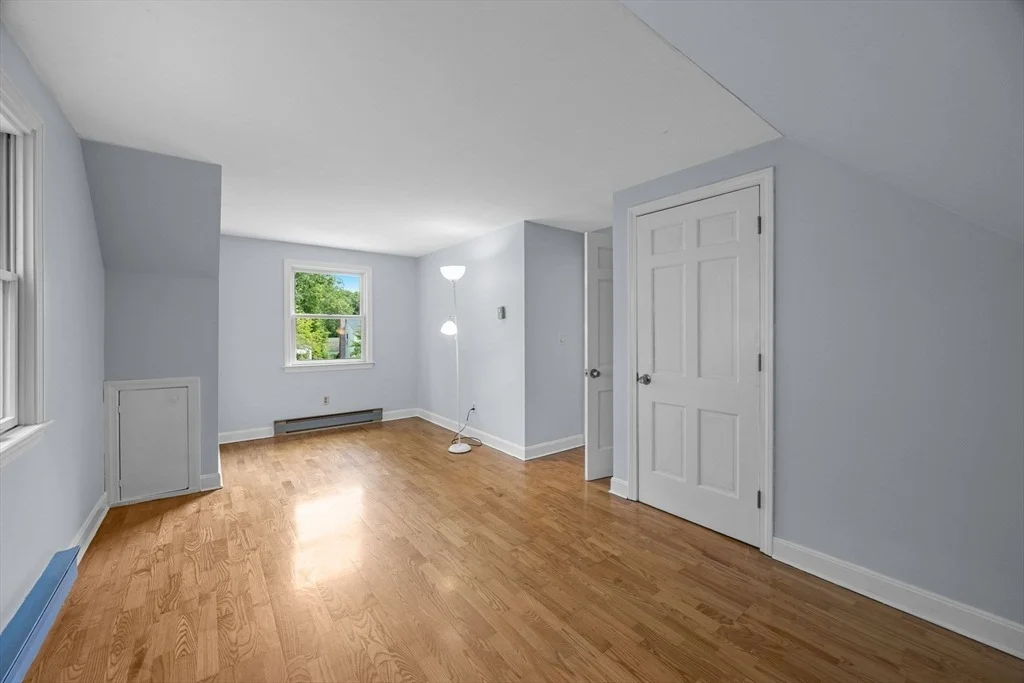 Photo of 7 Horseshoe Cir