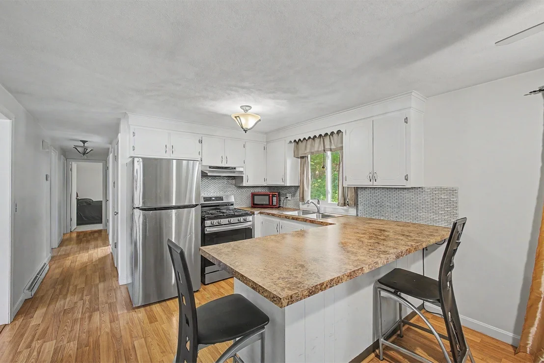 Photo of 9 Johnson Ave