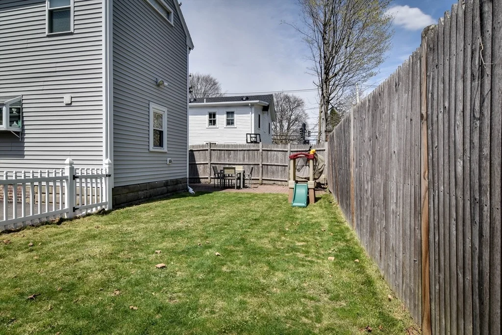 Photo of 4 Maple Street