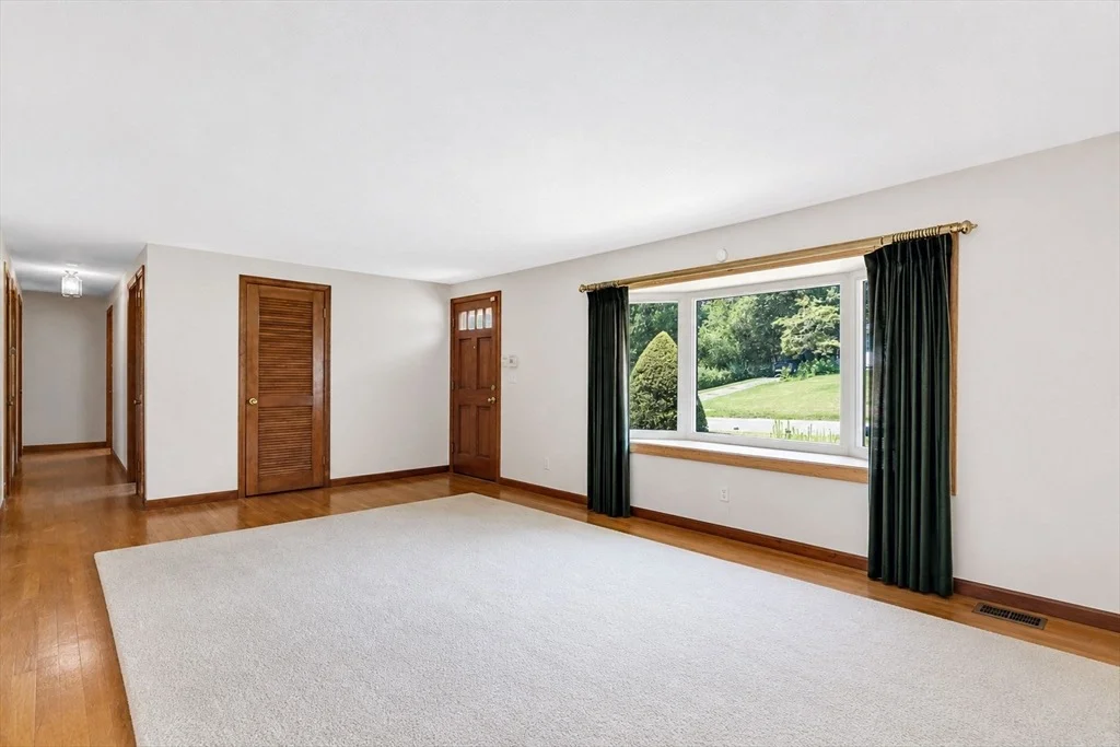 Photo of 264 Greystone Ave