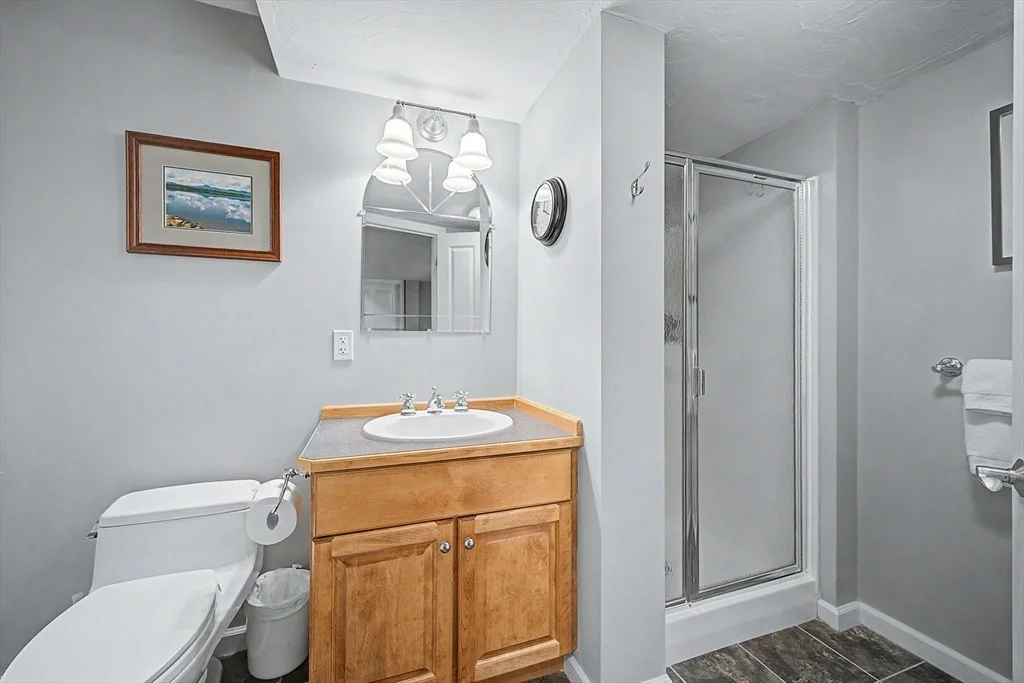 Photo of 270 Mendon Rd
