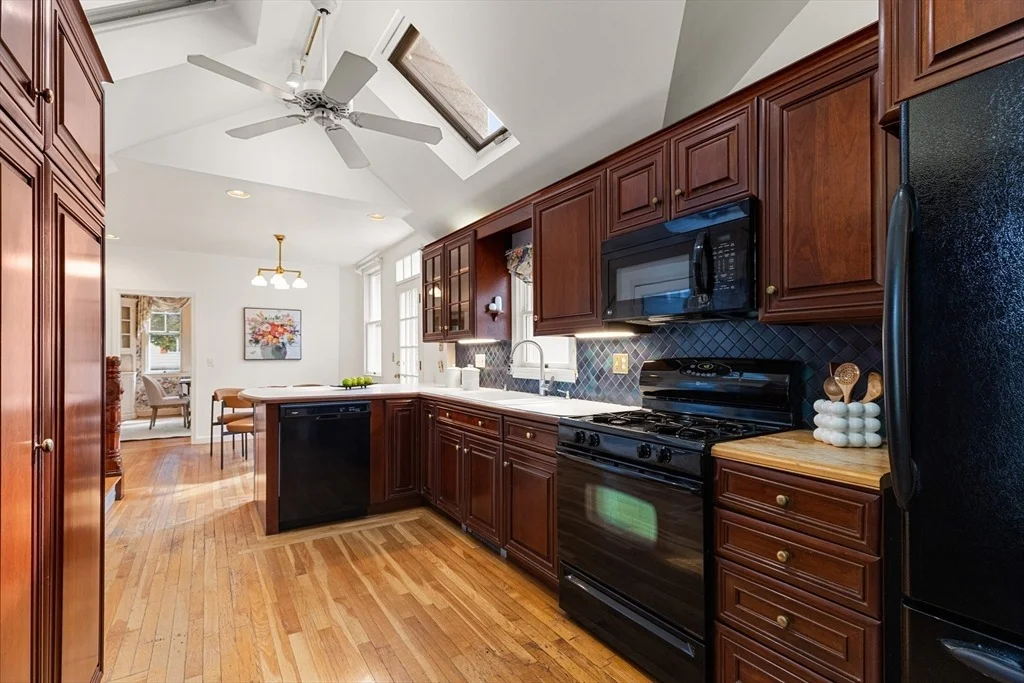 Photo of 16 Preston Beach Road