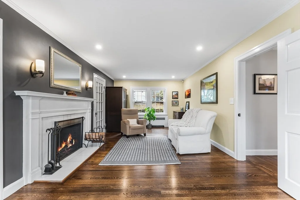 Photo of 535 Great Plain Ave