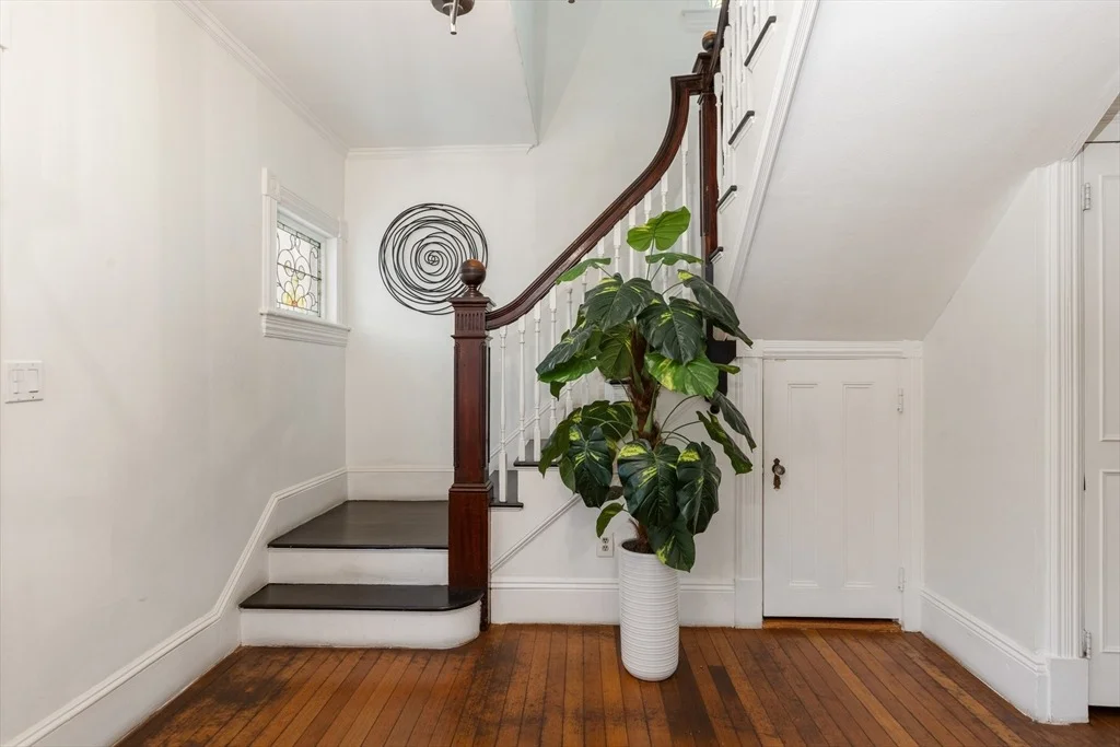 Photo of 16 Logan St