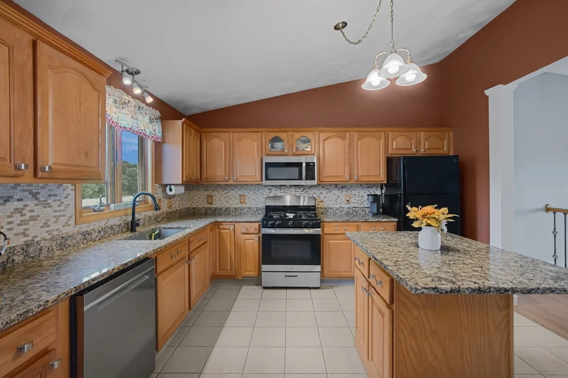 Photo of 52 Family Dr