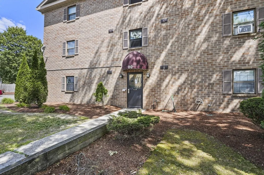 Photo of Unit 21 at 80 Stanton Street