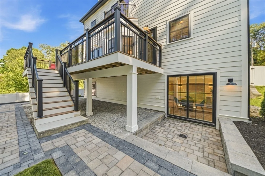 Photo of 211 High Rock St.