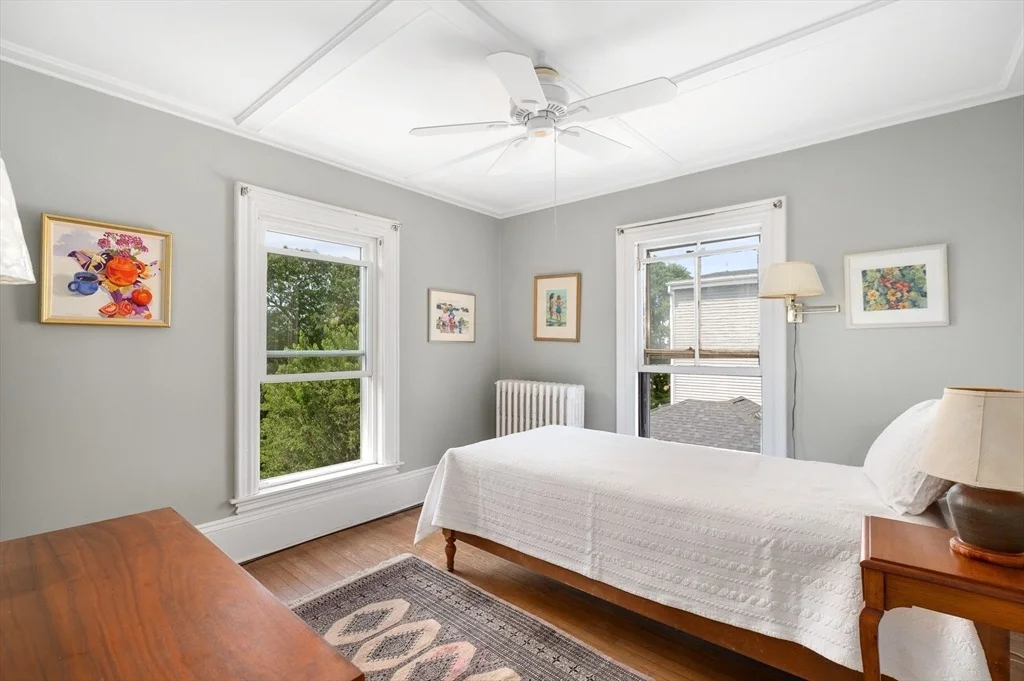 Photo of 32 Blynman Avenue