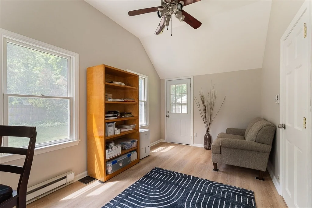 Photo of 389 Commonwealth Rd.