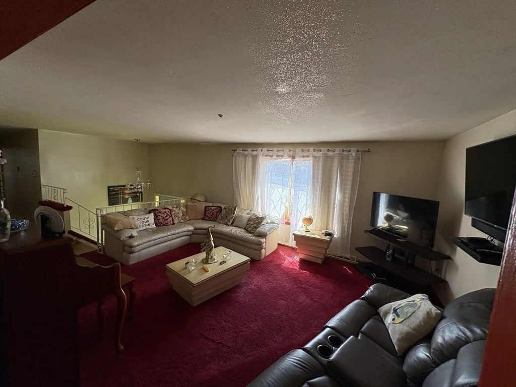 Photo of 9 Fernandez Cir