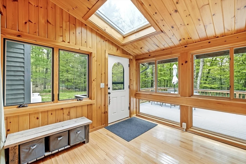 Photo of 591 Kennedy Road