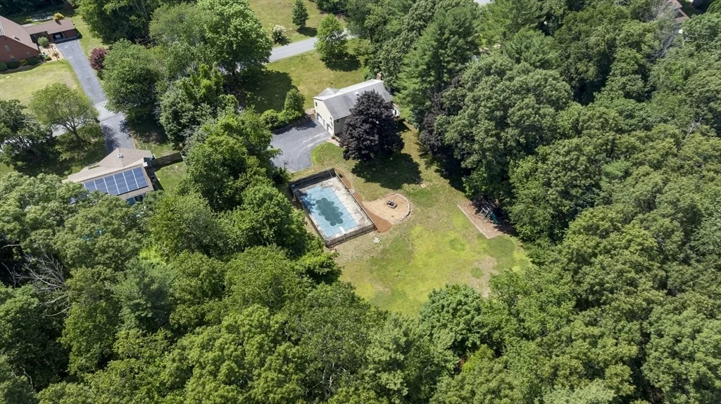 Photo of 27 Hillside Dr