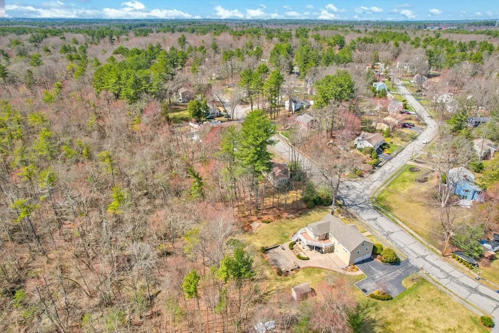 Photo of 24 Hickory Ln