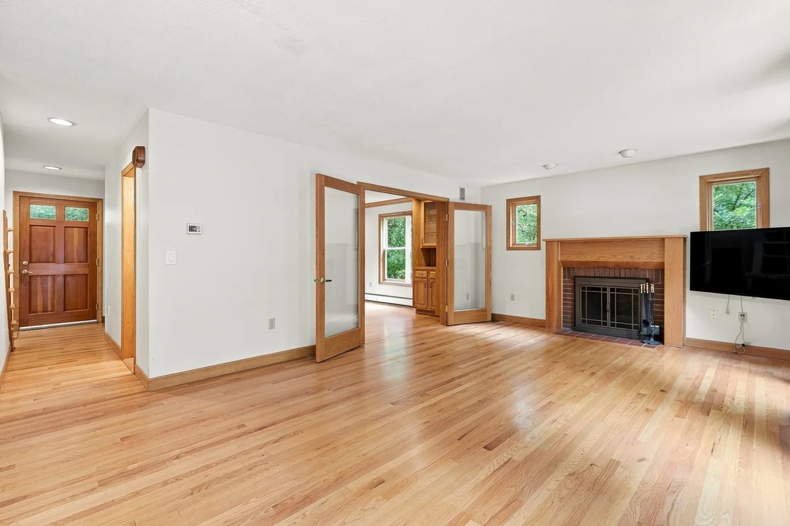 Photo of 16 Birch Ln