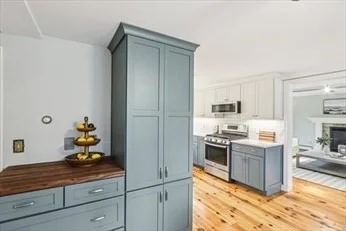 Photo of 118 River Rd