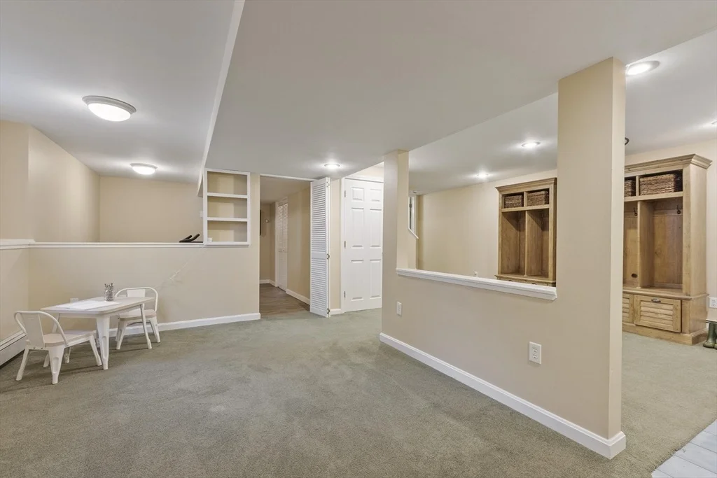 Photo of 31 Fifers Ln