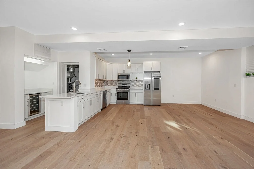 Photo of Unit 205 at 17 Kearney Sq