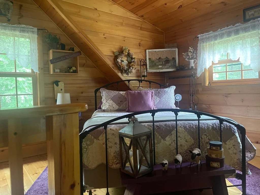 Photo of 149 Nichewaug Rd