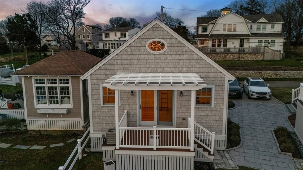 Photo of 35 Bayberry Rd