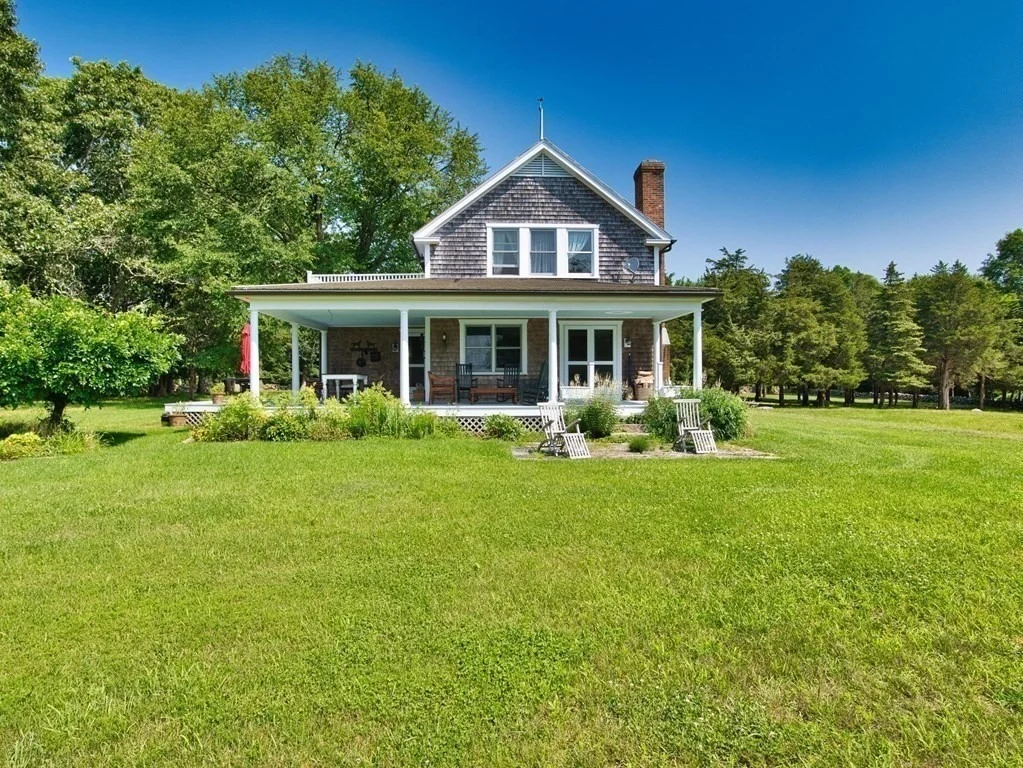 Photo of 1541 Main Rd