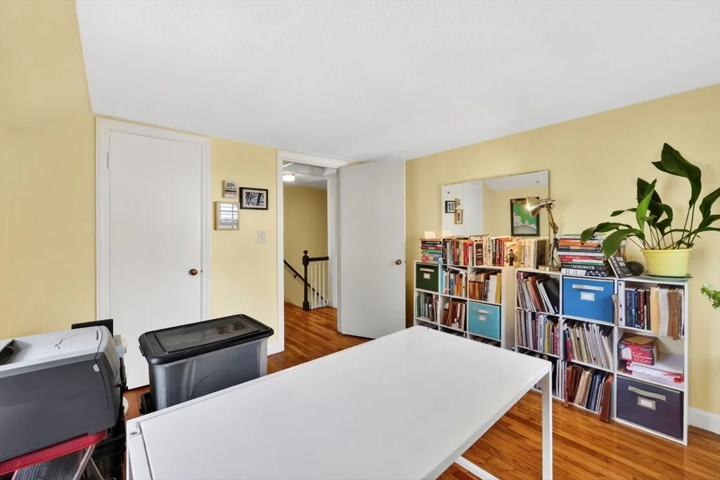 Photo of 121 Benz St