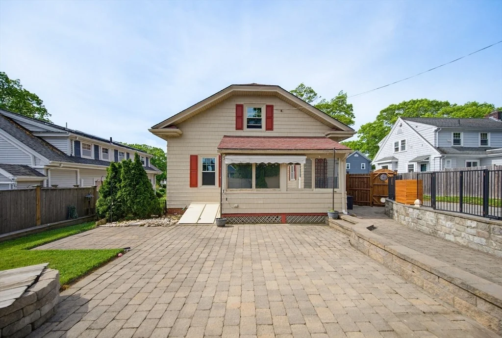 Photo of 488 Montgomery Street