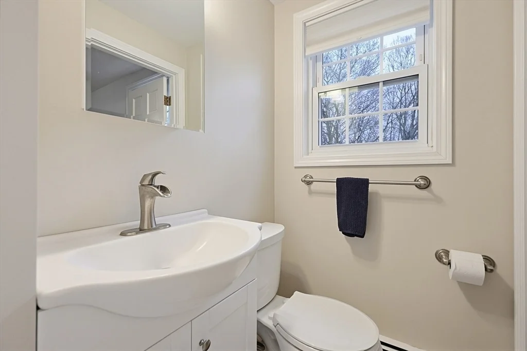 Photo of 49 Stonybrook Dr