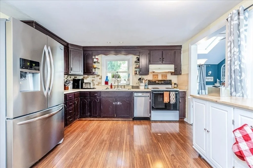 Photo of 34 Roosevelt Ave
