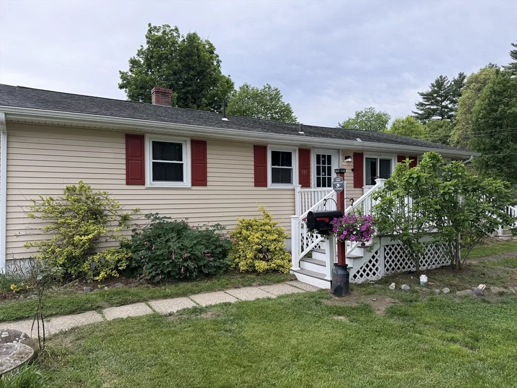 Photo of 185 Chudy St