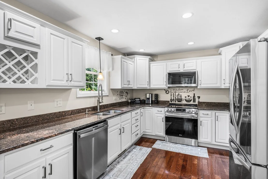 Photo of 10 Egan Ave