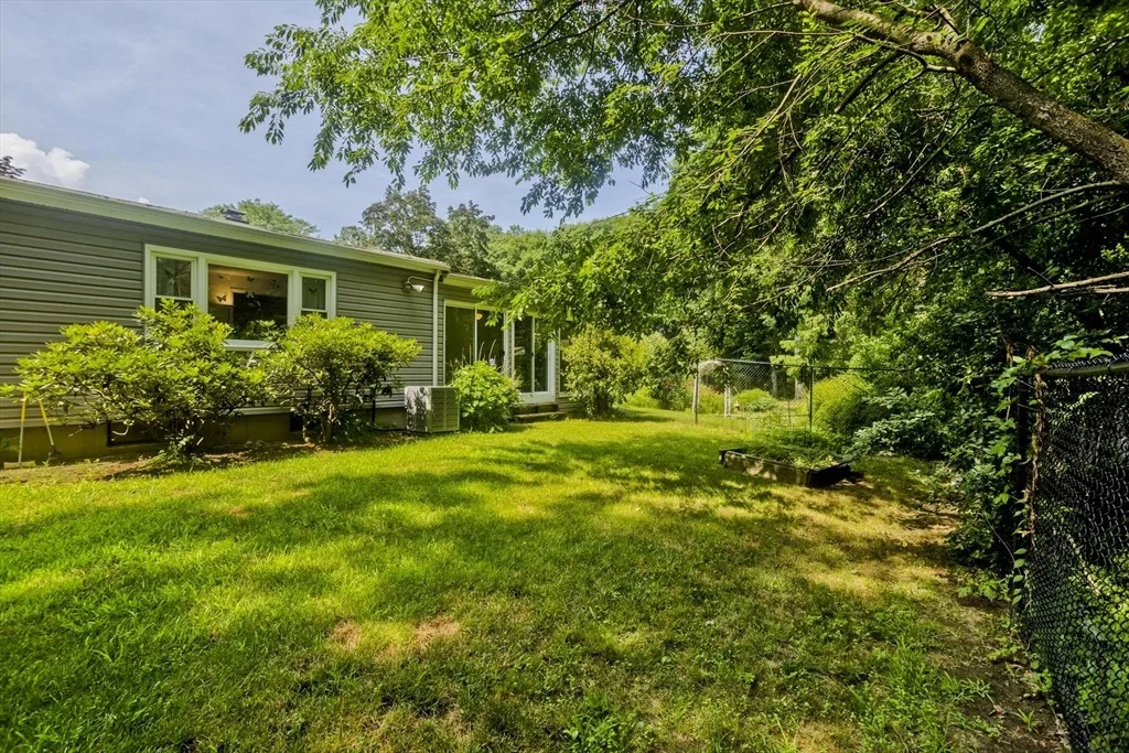 Photo of 271 Brookwood Drive