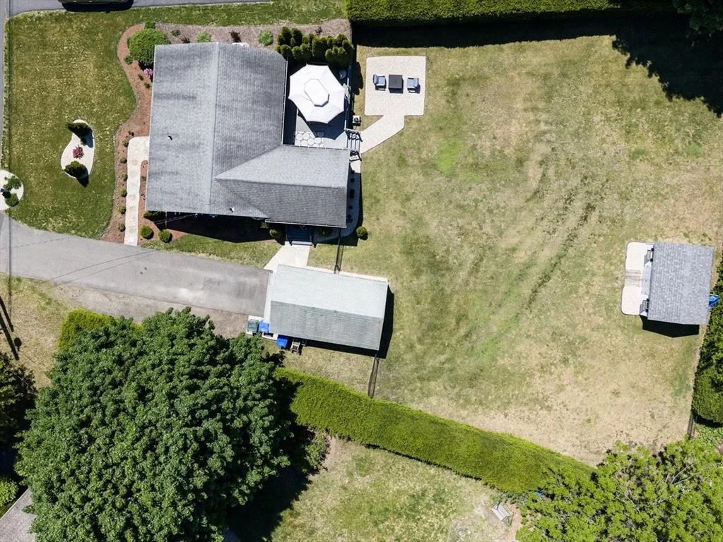 Photo of 46 Rochford Cir