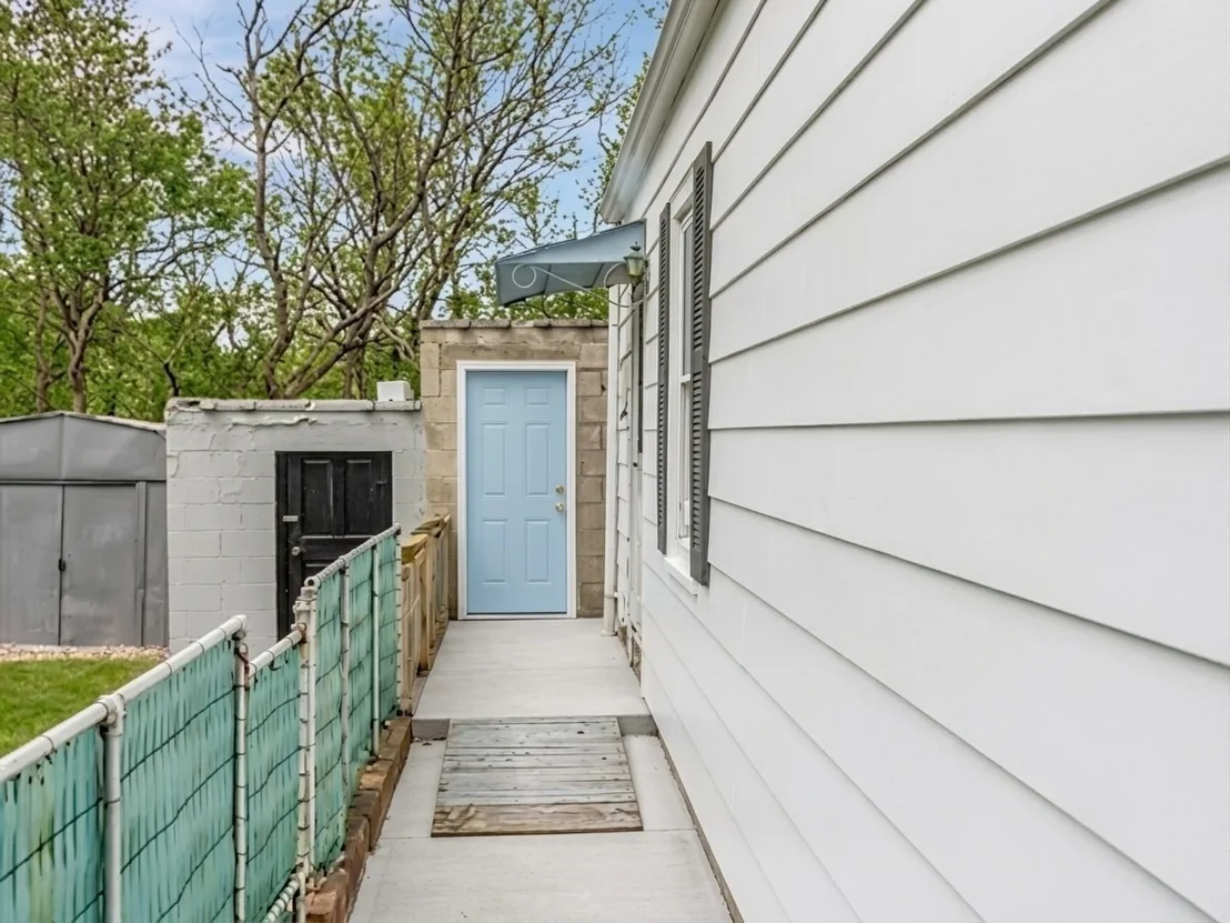 Photo of 69 Appleton St