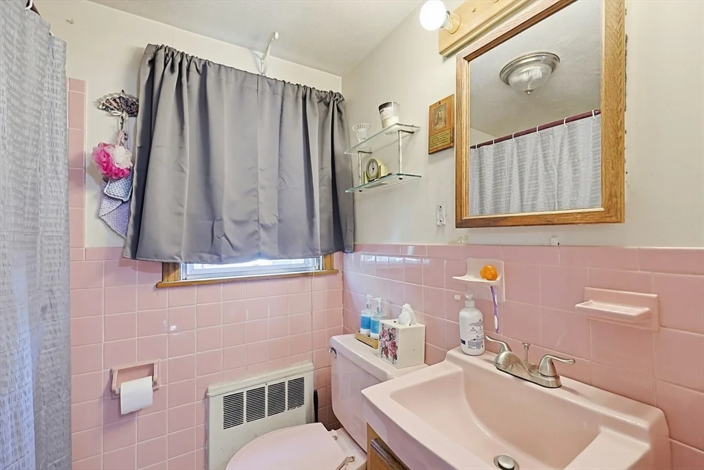 Photo of 70 Blake St