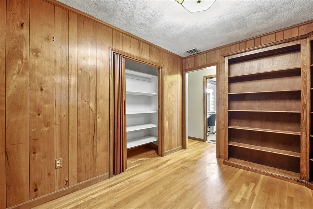 Photo of 210 Plain Dr