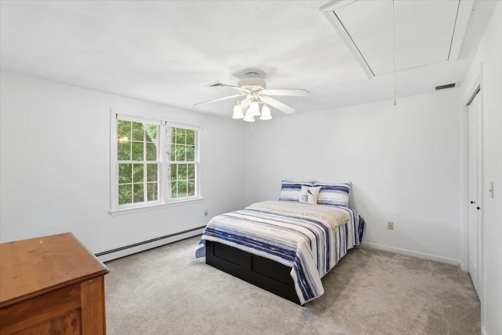 Photo of 32 Millfarm Dr