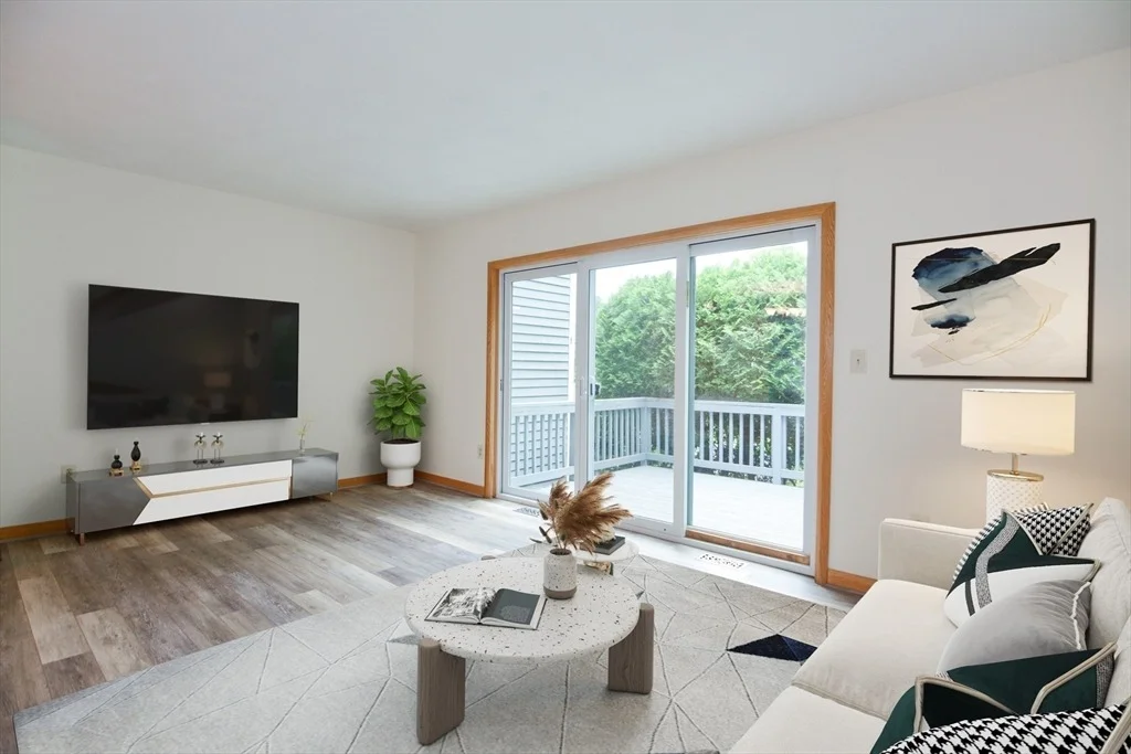 Photo of Unit 106 at 31 Blithewood Avenue