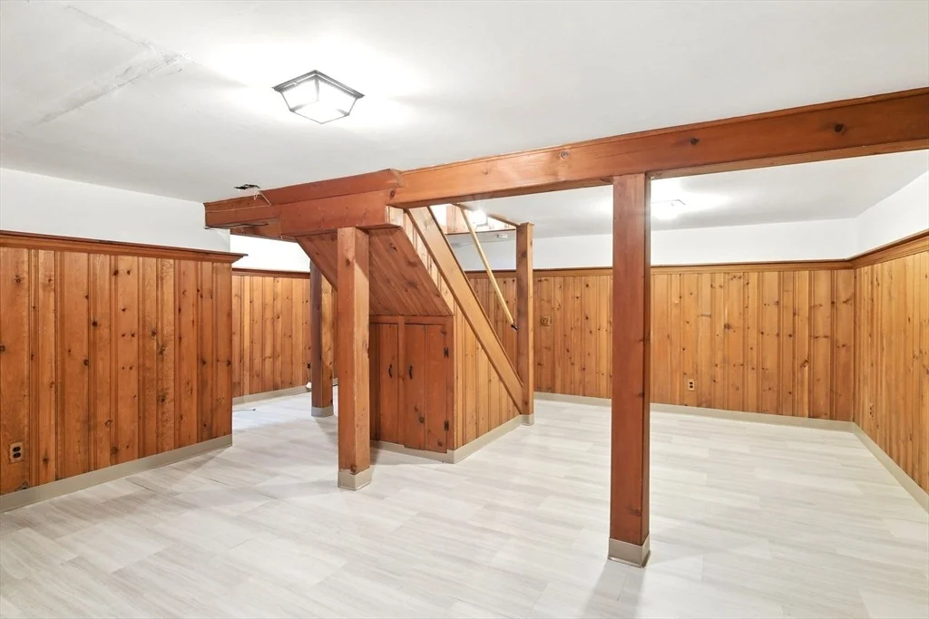 Photo of 48 Longwood Dr