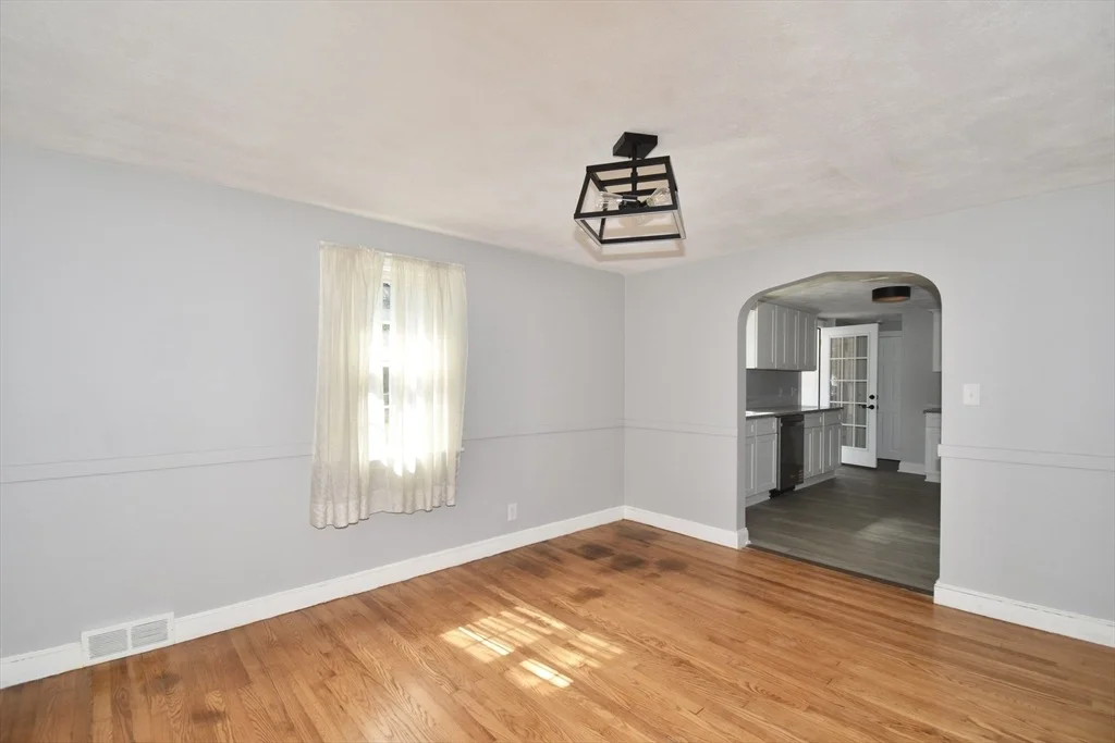 Photo of 51 Parkview St