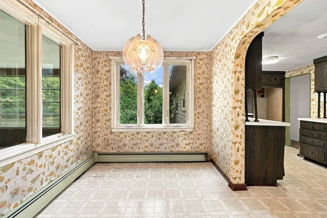 Photo of 8 Charlesgate Road
