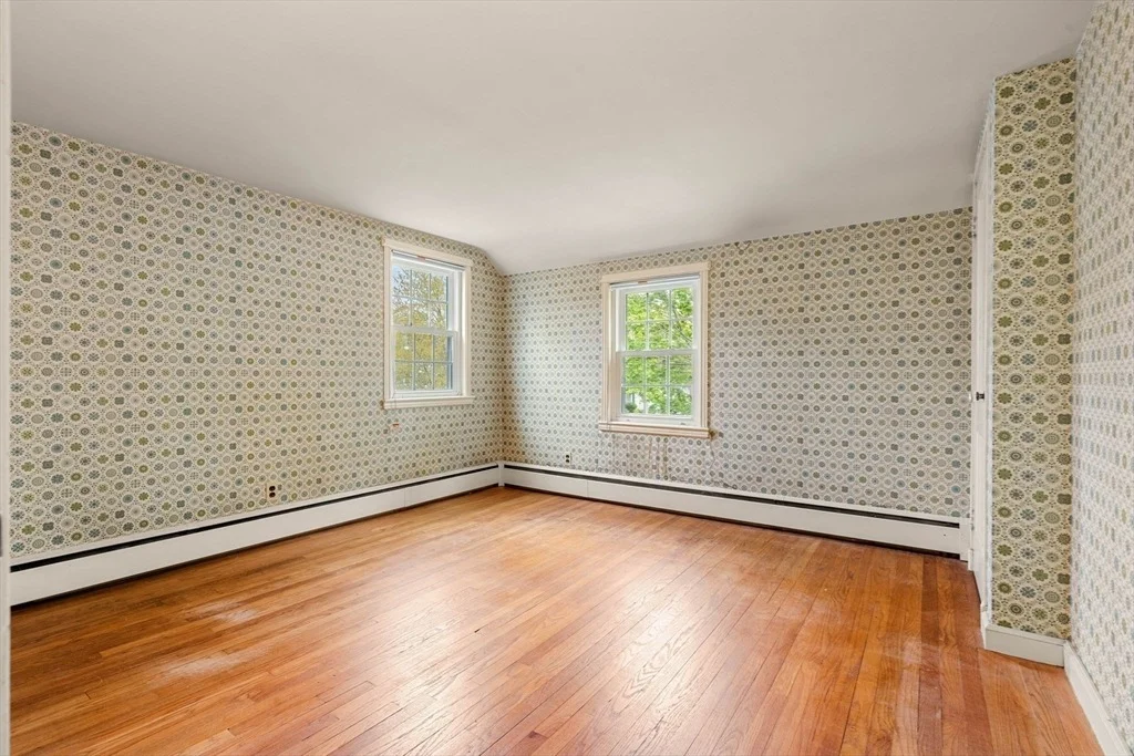 Photo of 37 Elm Crest Road