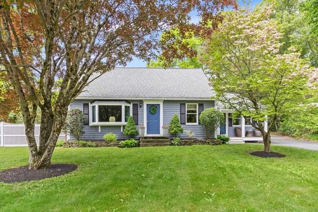 Photo of 61 Pine Ridge Dr